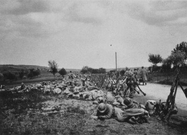 Descente des tranchées après lattaque - Champagne